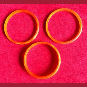 3 VINTAGE BANGLE BRACELETS TRANSLUCENT ORANGE